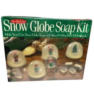 NIP Life of the Party -Christmas\Holiday Snow Globe Soap Kit Glycerin Melt &Pour